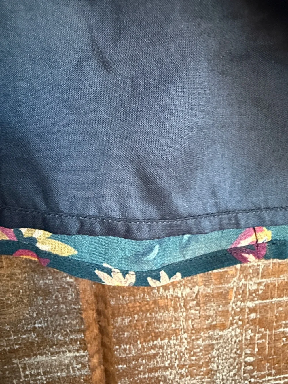 New Farm Rio Long-Sleeve Smocked Blouse size XXS tropical vacation Anthro top - Picture 11 of 13